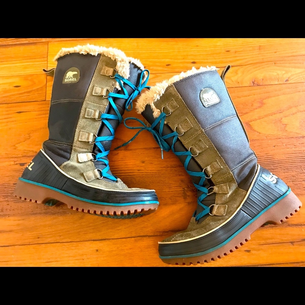 Sorel winter boots (size 7)